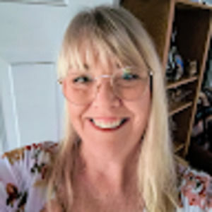 Meet your Posher, Karin